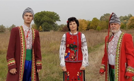 Білопільські митці долучились до флешмобу виконання пісні "Ой у лузі червона калина..."