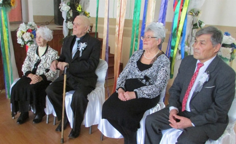 Немолодые молодята. Как мелитопольские ветераны две свадьбы отпраздновали