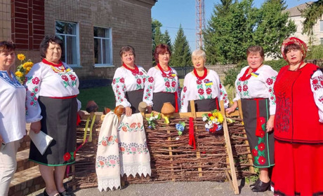 На Дні сіл Семенівки та Леляк зібрали 25 тисяч гривень для ЗСУ під час святкового ярмарку