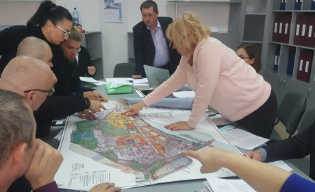 Будівництво на футбольному полі