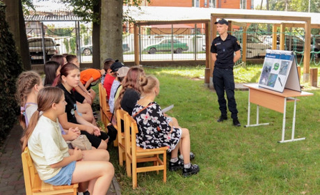 Безпечні канікули: у Славуті для дітей провели пізнавальний квест із безпеки