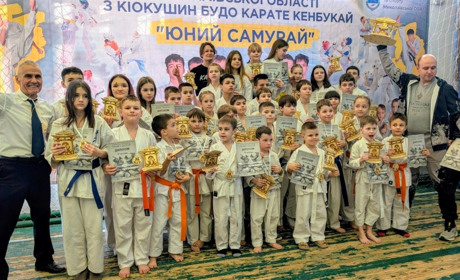 Перше командне місце: каратисти з Первомайська тріумфально відкрили спортивний рік у Миколаєві