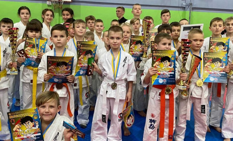 Каратисти з Калинівки завоювали 29 нагород на змаганнях у Києві