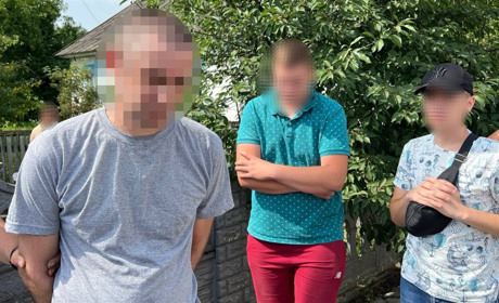 У Володимирці поліцейські викрили та затримали збувача канабісу. Що чекає на зловмисника?