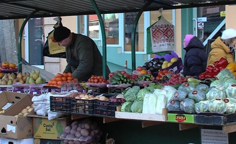 Що скільки коштує на ринку Звягеля: ціни на продукти