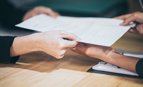 Як оформити довіреність за кордоном: покрокова інструкція для українців