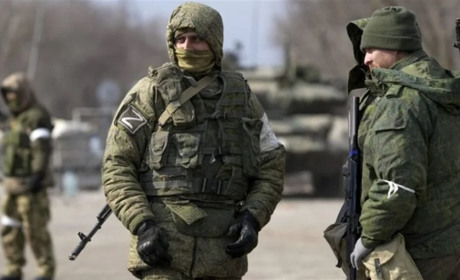 На ТОТ Херсонщини чоловіків запрошеннями на роботу заманюють до арміє РФ