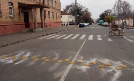 Безпечне місто: в Умані встановлюють пристрої примусового зниження швидкості