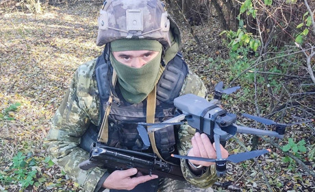 Хотів скинути вибухівку: Чернігівські прикордонники збили російський безпілотник