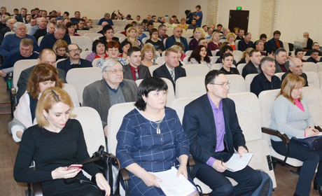 Науковці озброїли теорією аграріїв Донеччини