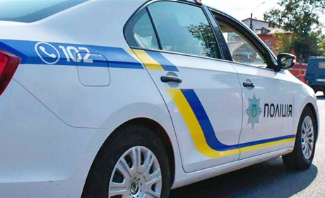 Поліцейська хроніка Переяславщини: дві ДТП, домашнє насильство та крики чоловіка у квартирі