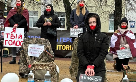 Жінки ТРО: сильні духом, сповнені віри та надії, вони чекають на своїх рідних удома