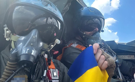 Український прапор - головний оберіг Старокостянтинівських авіаторів