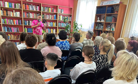 Руслан Горовий провів творчу зустріч у Молодіжному бібліопросторі у Звягелі