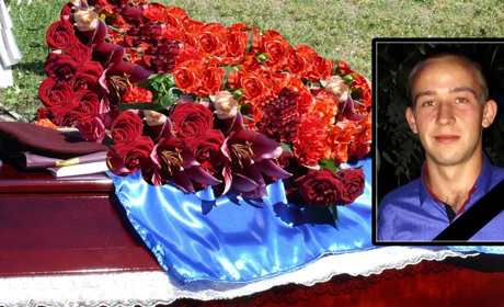 Жителі Воронівки попрощались із Героєм-захисником Анатолієм Середенком