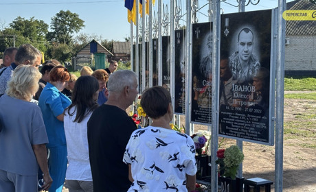 На Переяславщині відкрили Алею Героїв: на війні загинули вісім захисників із Малої Каратулі