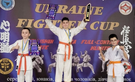 Південноукраїнські каратисти здобули друге командне місце на «UKRAINE FIGHTER CUP» у Миколаєві