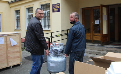 Ніжинська стоматполіклініка отримала нове обладнання