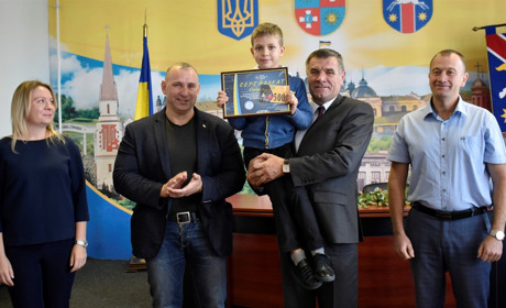З нагоди Дня фізичної культури та спорту у Жмеринці привітали кращих спортсменів та тренерів