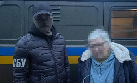 На Херсонщині викрили ще одну колаборантку, яка допомагала окупантам проводити псевдореферендум