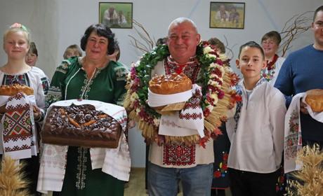Обжинки у селі Мовчани Жмеринського району: з вдячністю Богу і ЗСУ за урожай