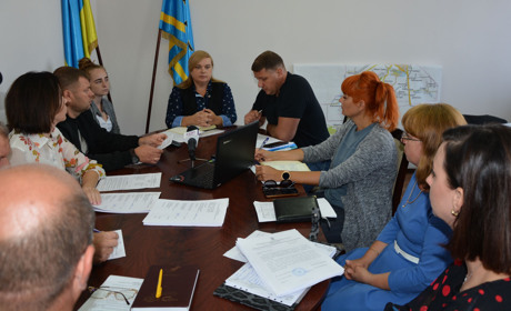 На засіданні депутатської комісії розглянули питання розподілу бюджетних коштів