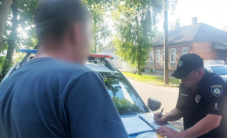 На Чернігівщині поліцейські викрили двох п'яних водіїв, які намагалися відкупитися