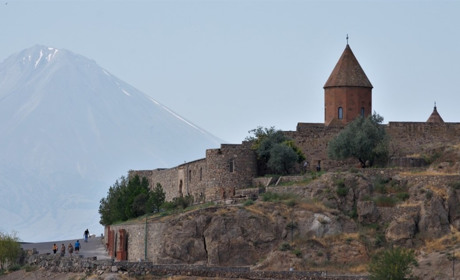 З Вірменією у серці, з любов'ю до України.Три історії мелітопольських вірмен-переселенців