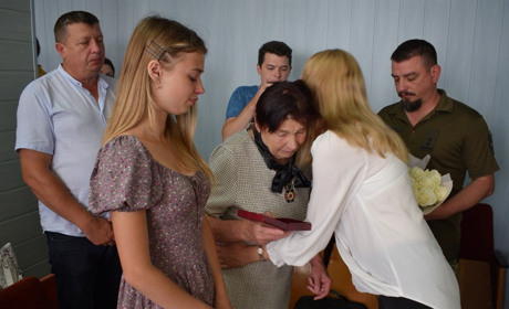 Солдата з Сарненського району нагородили посмертно: орден отримали рідні