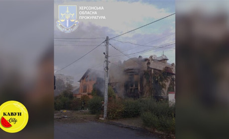 Ворог знову атакував Херсон, є поранені та загиблий
