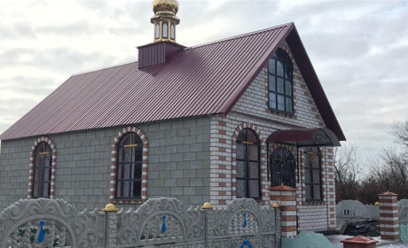 Як 80-річний миколаївчанин збудував капличку в рідному селі