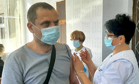 З 9 грудня щеплення від коронавірусу для працівників ДП "Львіввугілля" стане обов'язковим