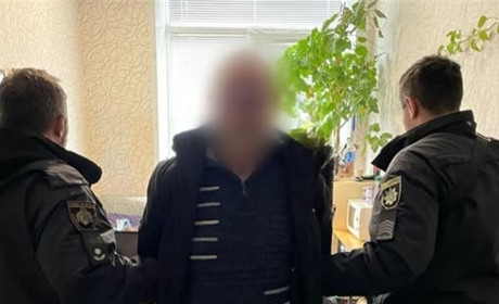 Наїхав на пішохода та втік: поліцейські Жовтих Вод затримали 56-річного водія