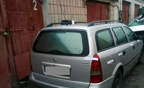 Поблизу села Красносілля поліцейські вилучили авто з підробленими документами