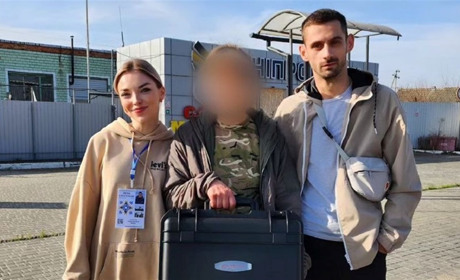 Волонтери фонду з Гуляйполя предали дрон бригаді, що воює під Оріховом