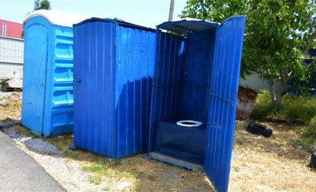 У Нікополі має з’явитись нова стаціонарна громадська вбиральня і 5 біотуалетів: дізнайся подробиці