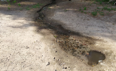 Вода в нікуди. Хто компенсуватиме збитки за витік води з несправного водогону в Мені