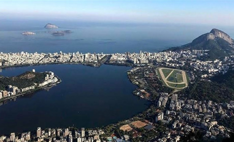 В самом криминальном городе мира пропавшая сумка вернулась к Ксении Клисак целой и невредимой