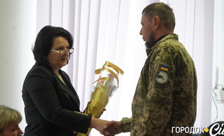 Нагороди, біль і шана: у Городку вшанували воїнів державними відзнаками