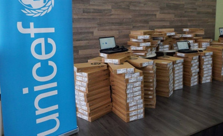 Школярі прикордоння Сумщини та Білопільщини зокрема отримали ноутбуки