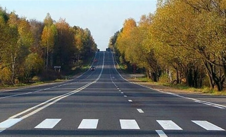 З 1 листопада в Україні запроваджують нові правила дорожнього руху. Що про це варто знати водіям