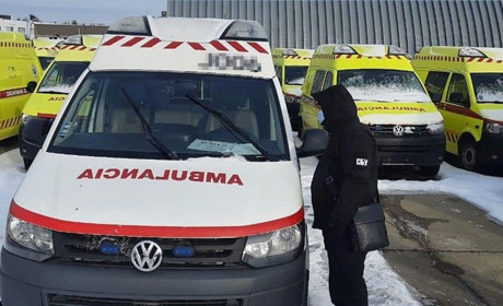 СБУ викрила керівництво Житомирської митниці на корупційних схемах із ввезення "швидких"
