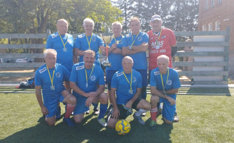 Футбол у віці 60+ : як пройшов Кубок з міні-футболу пам'яті Ярового А.Д. у Цибулевому
