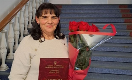За чуйність, любов і повагу до дітей: відзначили директорку Центру реабілітації дітей з Умані