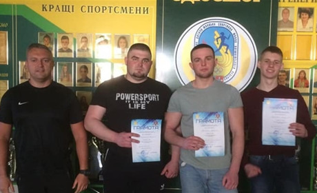 Барські спортсмени вибороли призові місця на Чемпіонаті Вінницької області з жиму лежачи