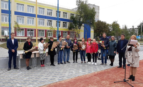 День усиновлення у Покровську: нагородження та флешмоб 