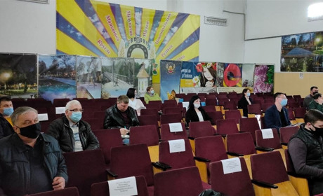 У Сватовому депутати ухвалили нові правила користування землею і створили наглядові ради у лікарнях