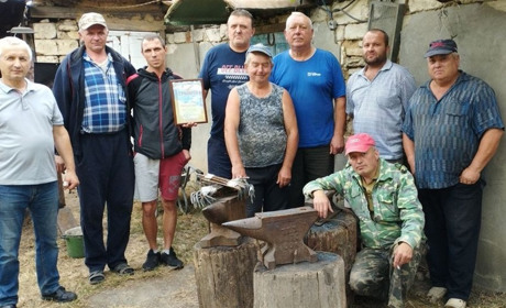 Загнітківська кузня: як у Загніткові Кодимської громади сільчани всім селом кують перемогу