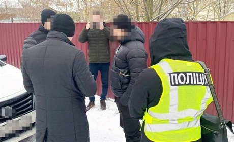 На Житомирщині затримали місцевого депутата, підозрюваного у рекеті та викраденні людей