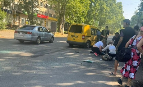 Російські окупанти зранку атакують Херсон безпілотниками: є поранені (ФОТО)